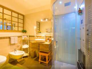 This beautiful bathroom features a modern design with a touch of elegance.