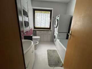 Discover a bright and functional bathroom space.