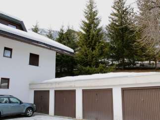 Discover a charming property featuring a modern design and convenient garage access.