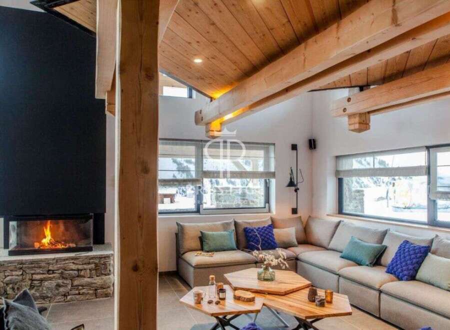 Experience luxury living in this stunning property.