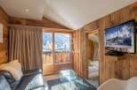 Experience the charm of this cozy mountain retreat.