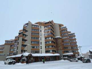 Discover a stunning property in a picturesque winter wonderland.