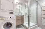 Discover modern living in this stylish bathroom.