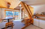 Discover the charm of this cozy mountain retreat! Featuring a stunning wooden interior, this property offers a warm and inviting atmosphere.