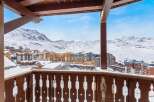 Enjoy breathtaking mountain views from this stunning property.