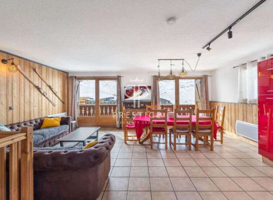 Discover a cozy ski chalet with stunning mountain views.