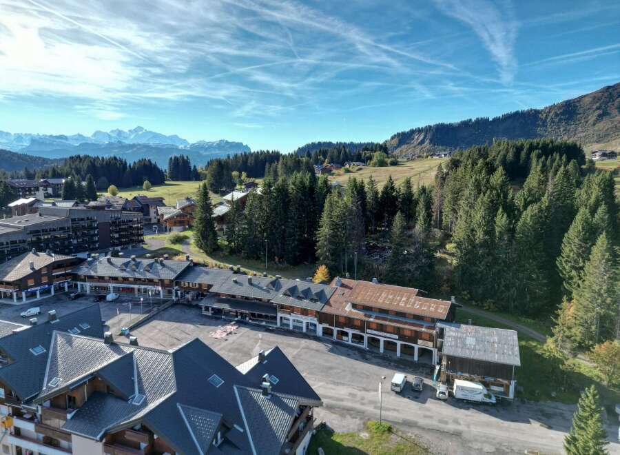 Discover the charm of this stunning property nestled in a picturesque mountain village.
