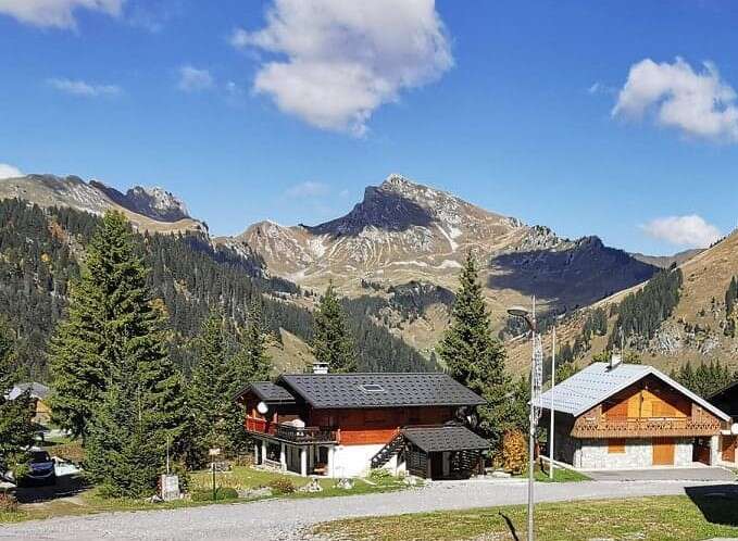 Discover the charm of this mountain village, nestled amidst stunning alpine scenery.