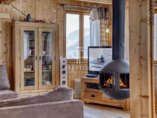 Experience cozy mountain living in this charming chalet.