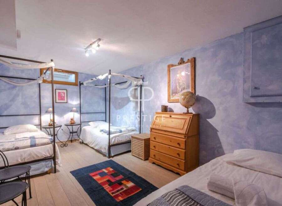 Discover a charming bedroom with a unique design.