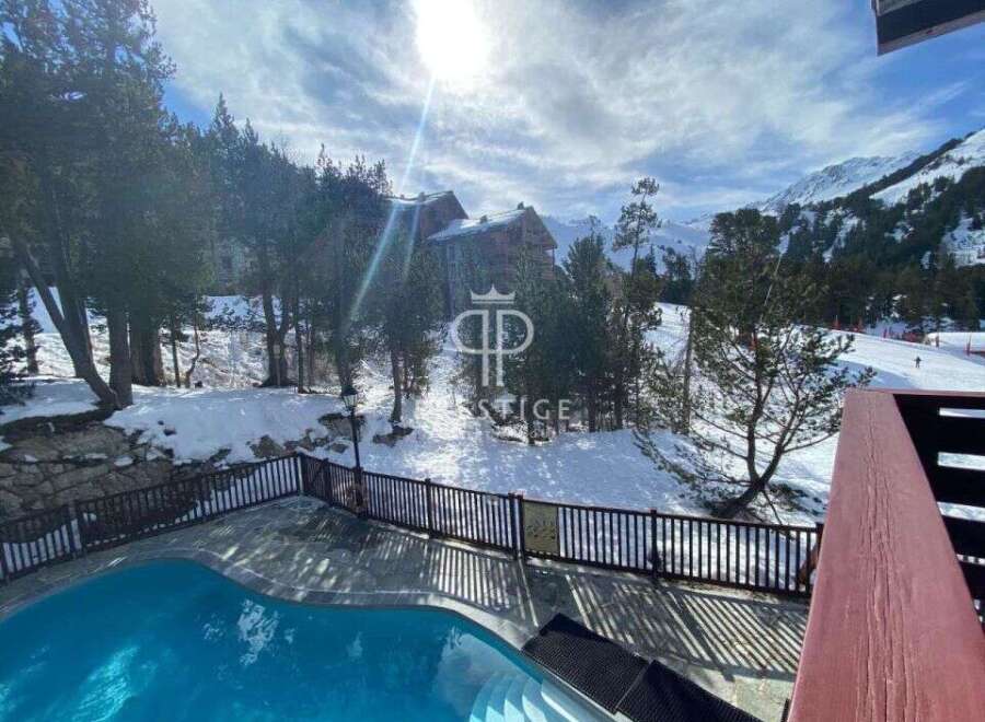 Experience luxury living in this stunning property with breathtaking mountain views.