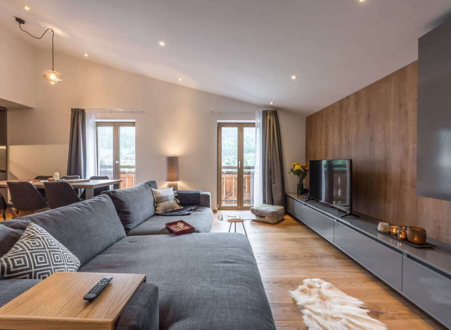 Experience modern luxury in this stunning living space.