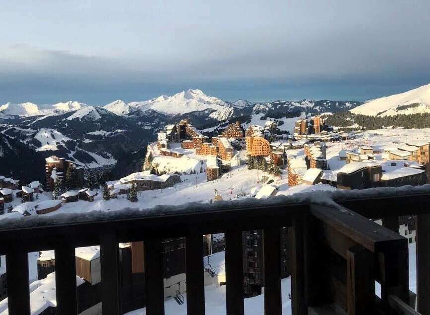 Enjoy breathtaking mountain views from this stunning property.