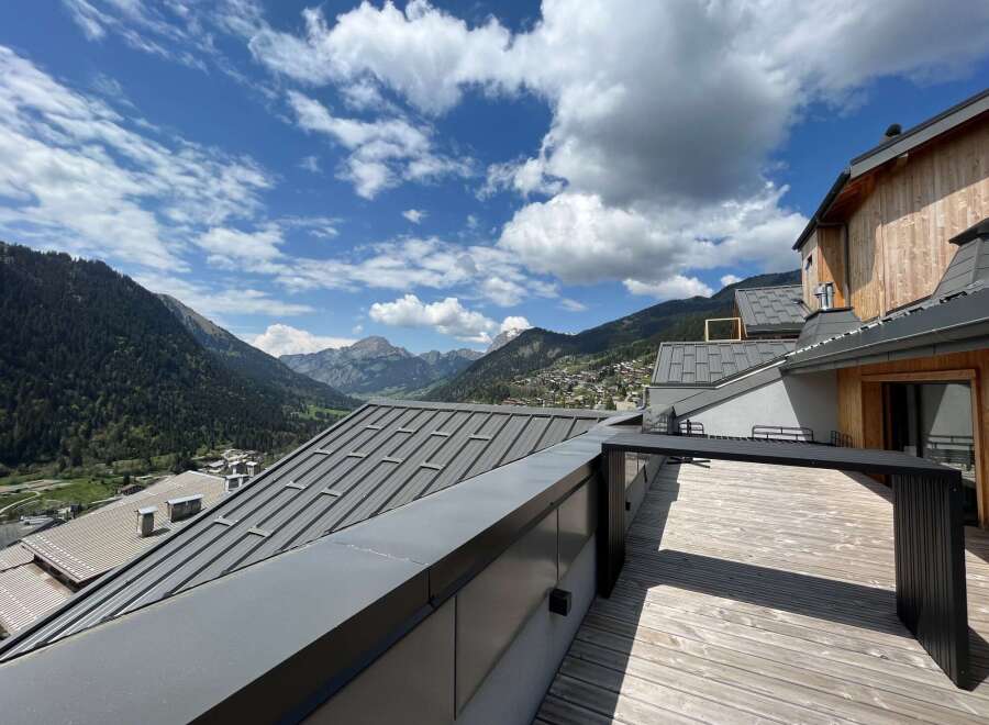 Enjoy breathtaking mountain views from this stunning property.
