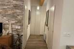 Discover a stylish hallway with a modern design.