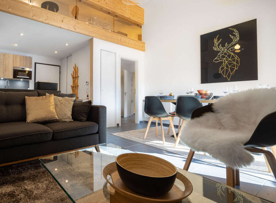 Discover a stylish living space with a modern design.