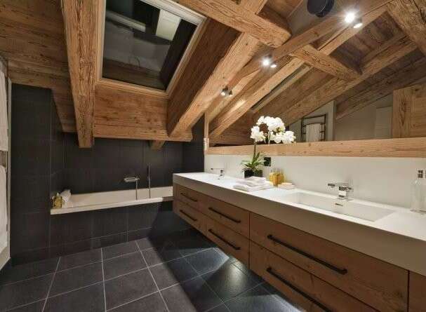 Experience rustic elegance in this stunning bathroom.