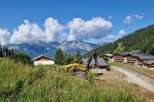 Discover the charm of mountain living in this stunning property, nestled amidst breathtaking alpine scenery.
