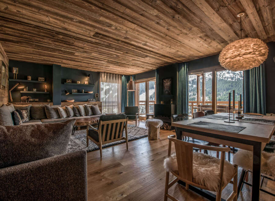 Experience the ultimate in luxury living with this stunning property.