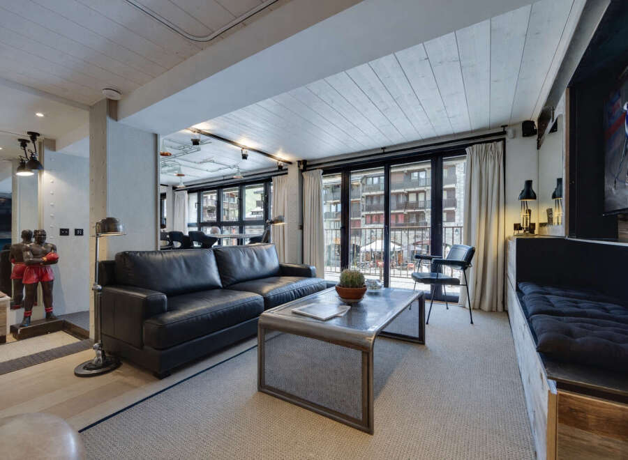 Experience luxury living in this stunning property, featuring a modern design with high-end finishes.