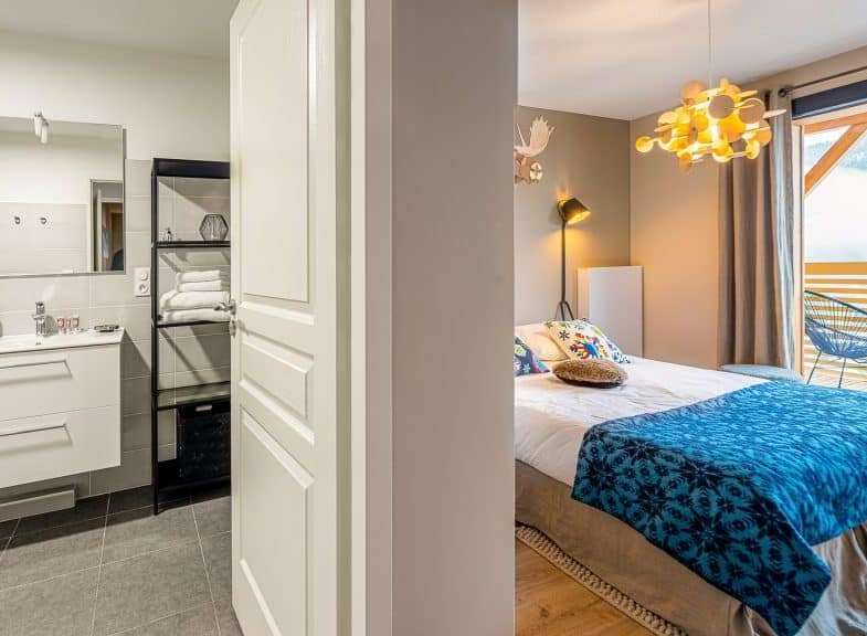Discover a cozy retreat with this charming property.