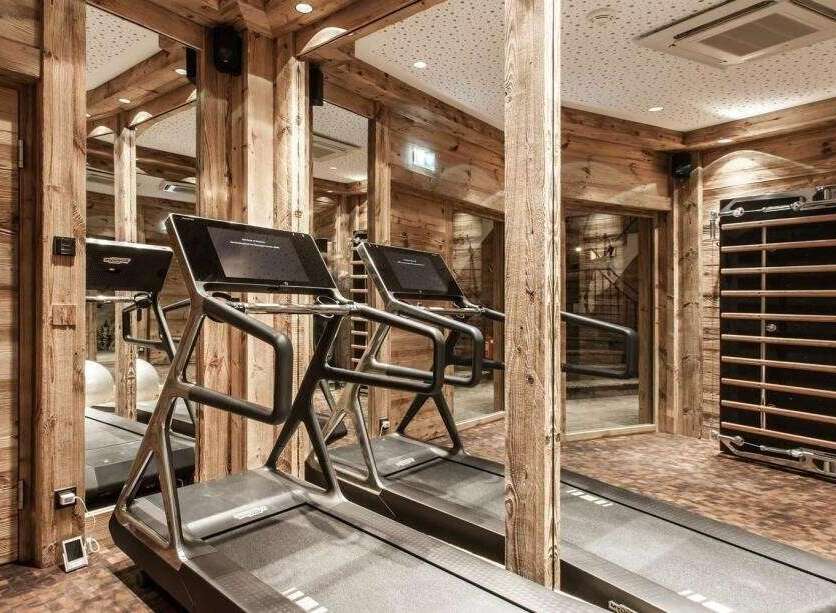 Experience the ultimate fitness retreat in this luxurious gym.