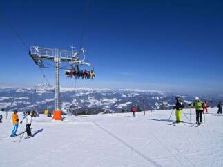 Enjoy a scenic ski day with stunning mountain views.