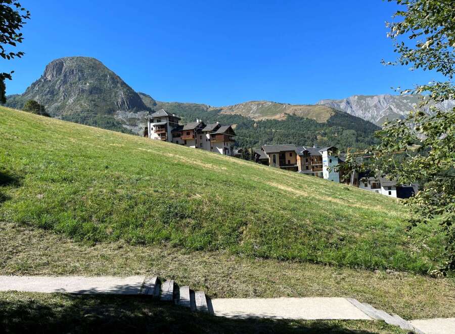 Discover a stunning property nestled in the heart of the mountains, offering breathtaking views and a serene atmosphere.