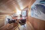 Discover a unique property with a stunning interior design.