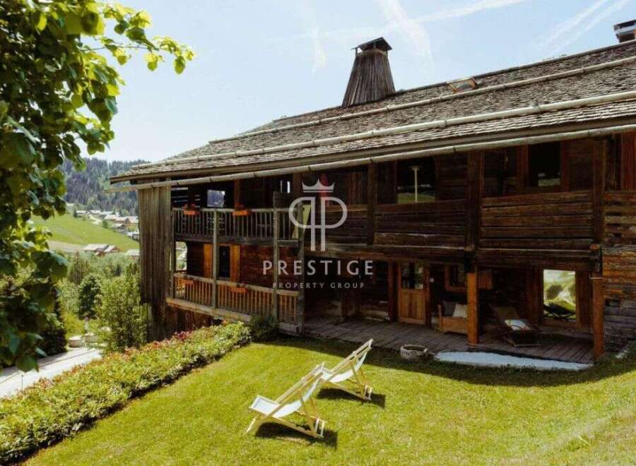 Discover the charm of this stunning wooden chalet, a true masterpiece of rustic architecture.