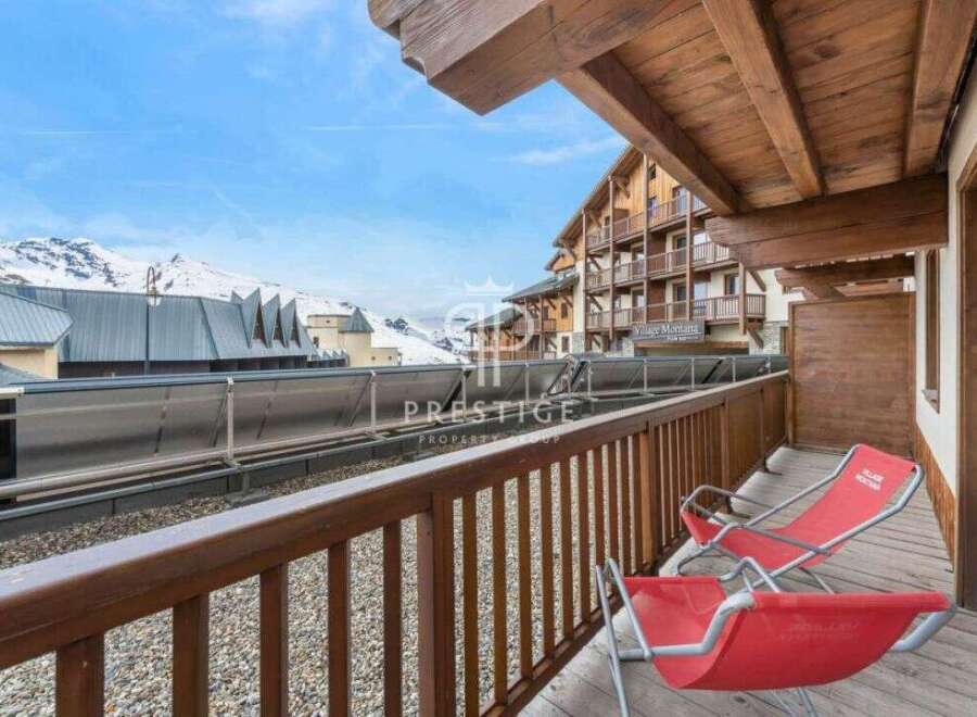 Enjoy breathtaking mountain views from this stunning property.