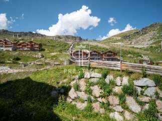Discover a stunning mountain property with breathtaking views.