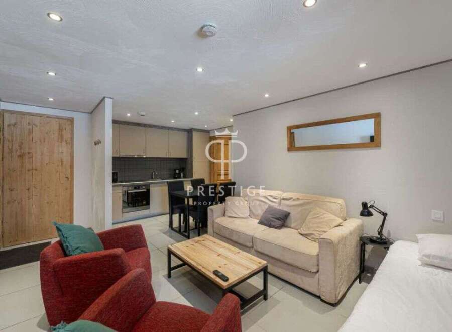Discover a cozy and stylish living space perfect for your next getaway.