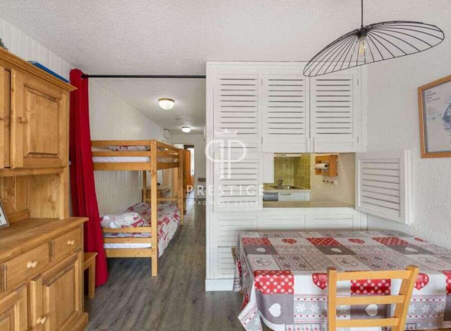 Discover a cozy retreat with this charming property.