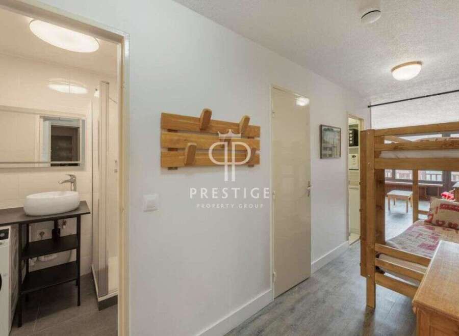 Discover this charming property featuring a well-designed interior.