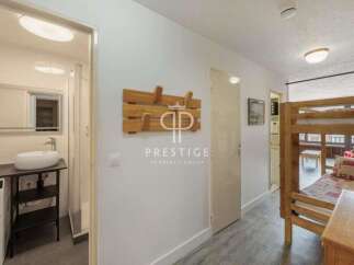 Discover this charming property featuring a well-designed interior.