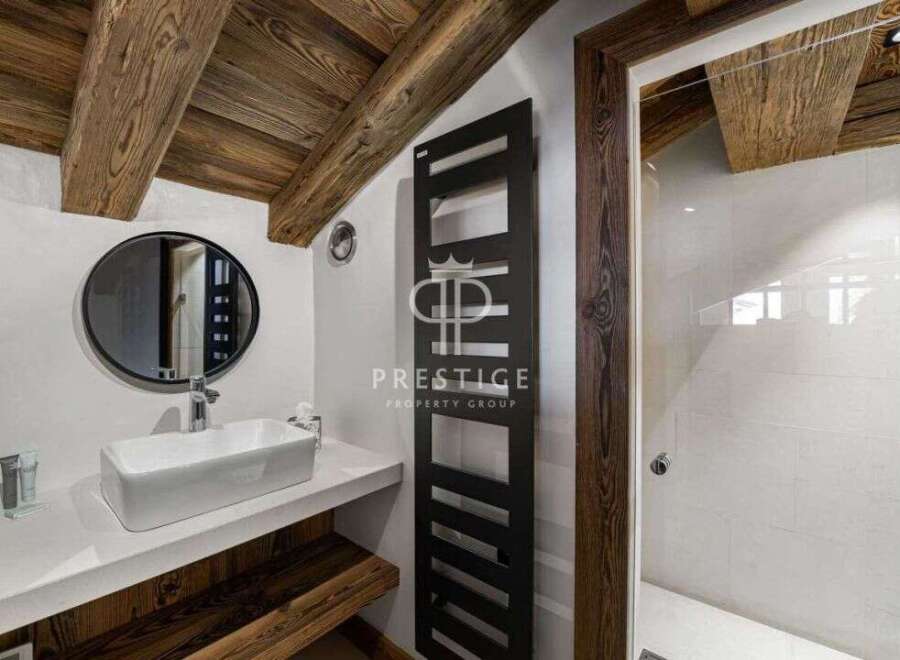 Discover luxury living in this stunning property.