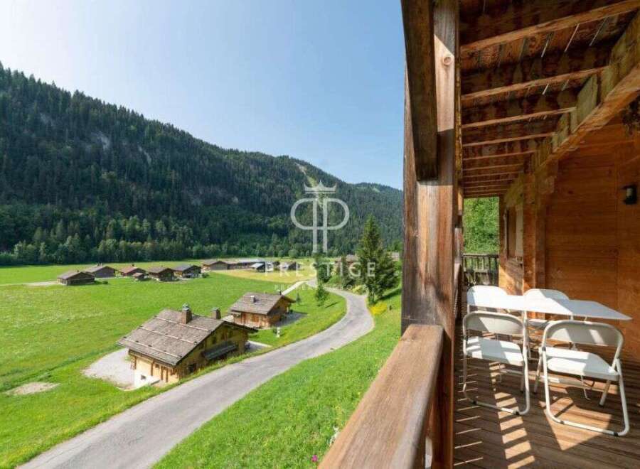 Experience the charm of this stunning property nestled in a picturesque mountain setting.