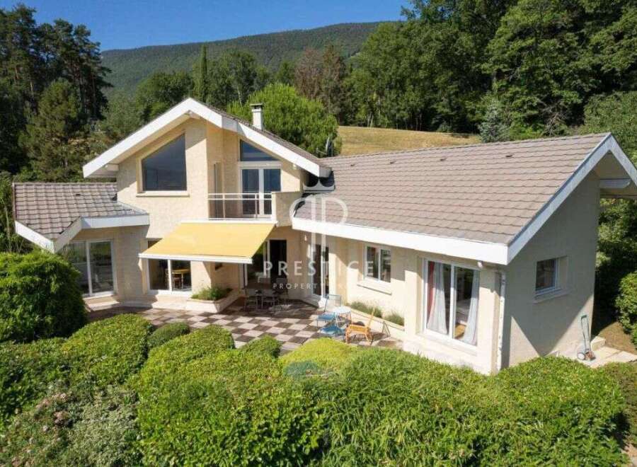 Discover your dream home! This stunning property boasts a modern design with ample natural light.