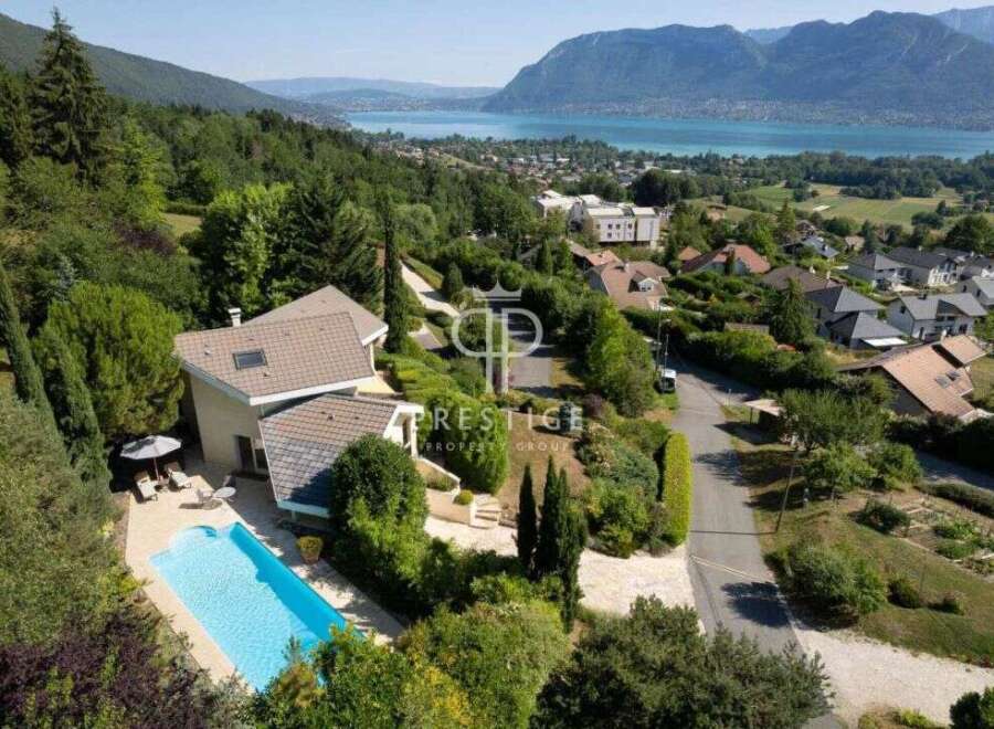 Discover a stunning property with breathtaking views.