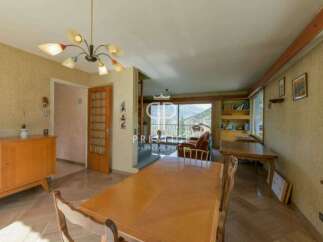 Discover a charming property with stunning views.