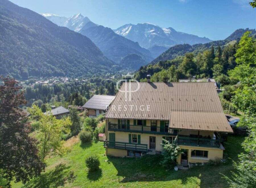 Discover a stunning property nestled in the heart of the mountains, offering breathtaking views.