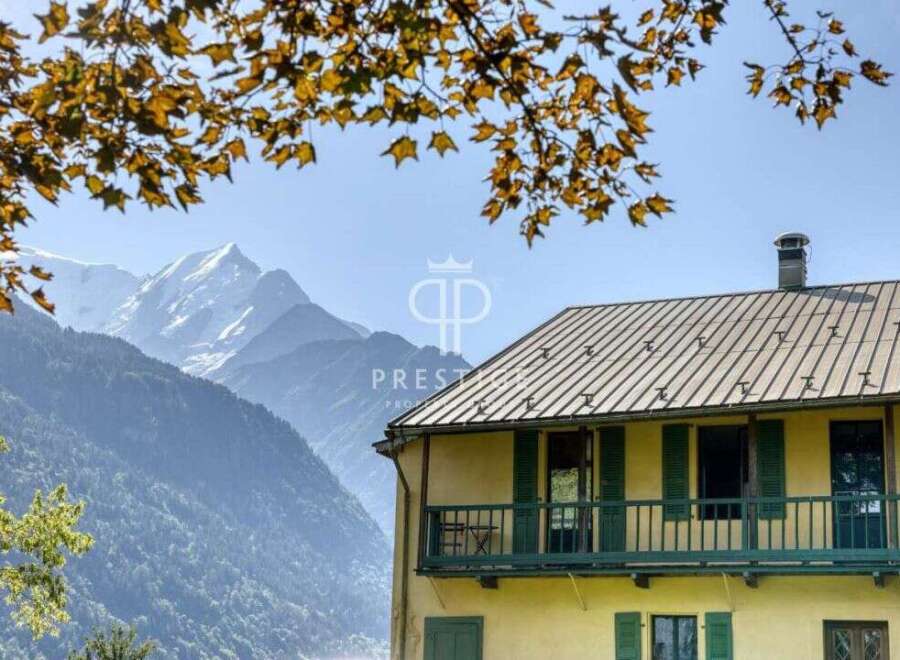 Discover a stunning property nestled amidst breathtaking mountain views.