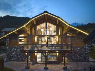 Experience luxury living in this stunning wooden chalet.