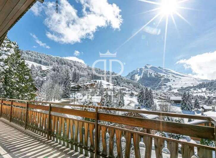 Enjoy breathtaking mountain views from this stunning property.