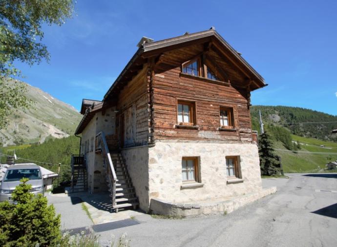 A beautiful mountain apartment for sale in the village of Trepalle, the highest situated village in Europe.