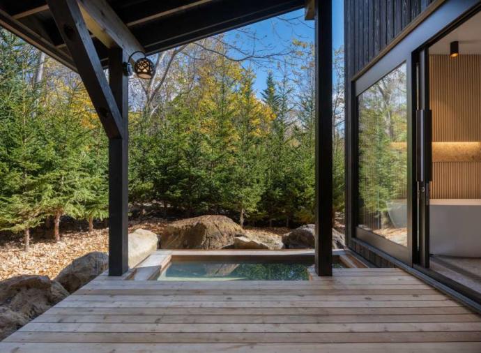 Year round relaxation thanks to your own private onsen