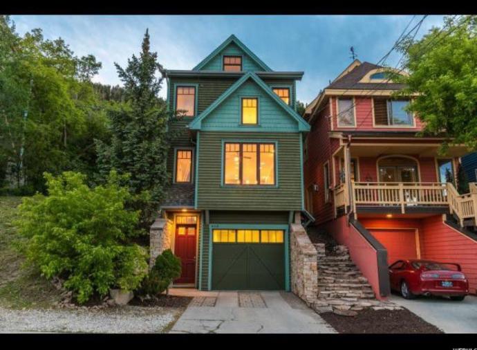 Old world charm and on point location make this traditional house a great option in Park City