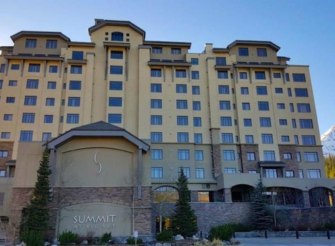 A unit at the summit hotel puts you at the heart of Big Sky Resort