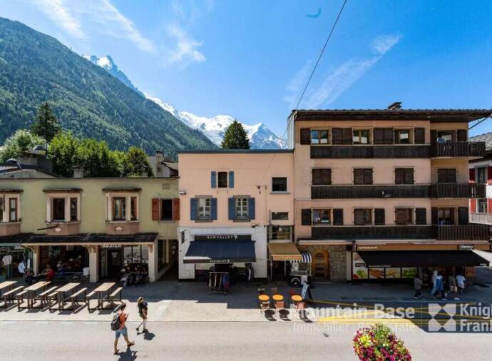 Beautiful apartment in centre of Chamonix